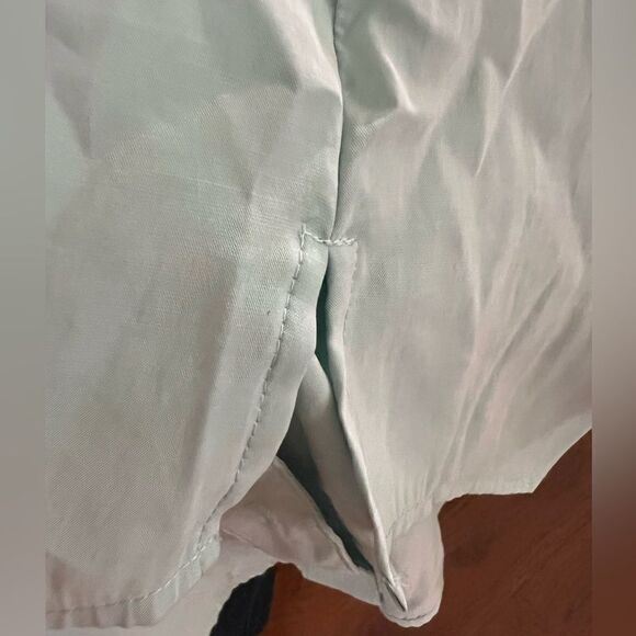 Gorgeous Chico’s size 2 seafoam button down shirt - Picture 10 of 10